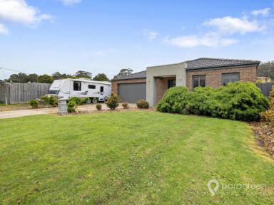 House For Sale - VIC - Foster - 3960 - MODERN HOME ON A LARGER BLOCK (Image 2)