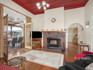 House For Sale - TAS - Latrobe - 7307 - Home on Hamilton  (Image 2)
