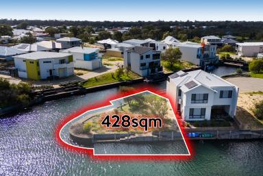 Residential Block For Sale - WA - Wannanup - 6210 - CANAL LIFESTYLE AWAITS !!  (Image 2)