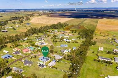 Acreage/Semi-rural For Sale - NSW - North Casino - 2470 - MODERN FAMILY ENTERTAINER  (Image 2)
