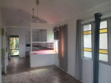 House For Lease - QLD - Ingham - 4850 - Available Soon! 2 Bedroom House $385 per week.  (Image 2)