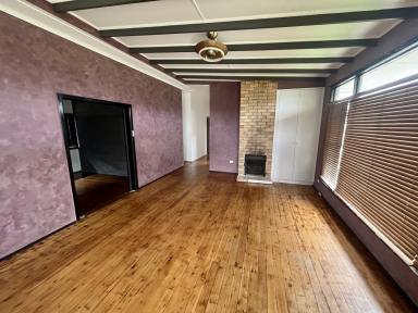 House For Lease - NSW - Grafton - 2460 - Looking for space, comfort, and convenience?  (Image 2)