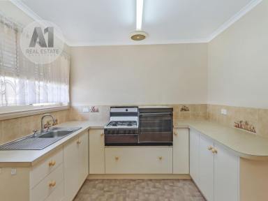 Unit For Sale - VIC - Portland - 3305 - Rare Opportunity In Excellent Location! (Image 2)