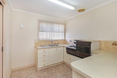 Unit For Sale - VIC - Portland - 3305 - Rare Opportunity In Excellent Location!  (Image 2)