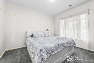 House For Sale - VIC - Pakenham - 3810 - ONE FOR THE FAMILY  (Image 2)