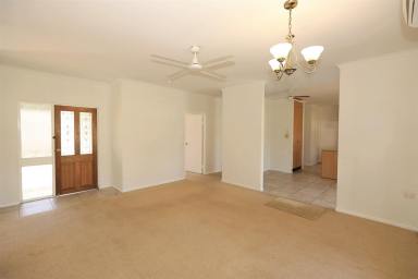 House For Lease - QLD - Gordonvale - 4865 - Large Air conditioned Home with Double Bay Shed and 5 KW Solar Power  (Image 2)
