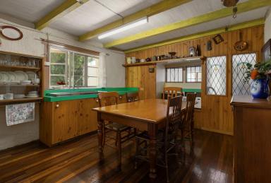House For Sale - QLD - Boreen Point - 4565 - Lakeside Cottage With Heart and History  (Image 2)