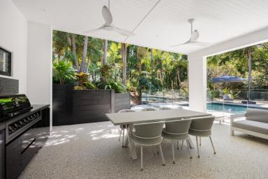 House For Sale - QLD - Eerwah Vale - 4562 - Modern Acreage with Dual Living  (Image 2)