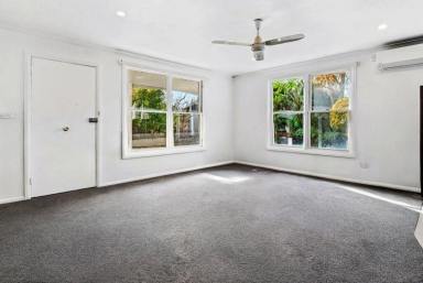 Unit For Sale - VIC - Mount Eliza - 3930 - Timeless Two-Bedroom Retreat Steps from Mount Eliza Village  (Image 2)