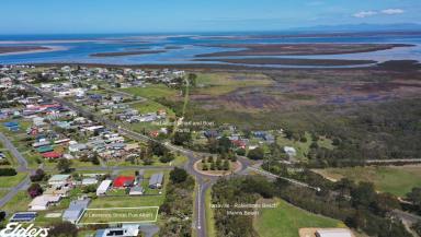 Residential Block For Sale - VIC - Port Albert - 3971 - SHELTERED AND PRIVATE LARGE RESIDENTIAL BLOCK!  (Image 2)