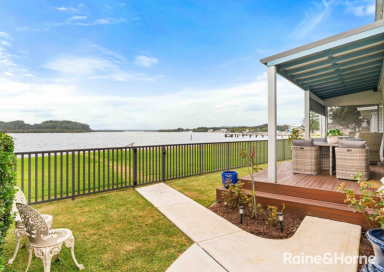 House For Sale - NSW - Greenwell Point - 2540 - Waterfront Wonder  (Image 2)