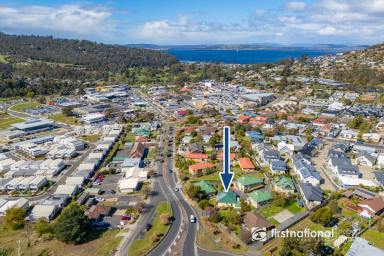 Unit For Sale - TAS - Kingston - 7050 - Character, Convenience & Classic Kingston Charm  (Image 2)