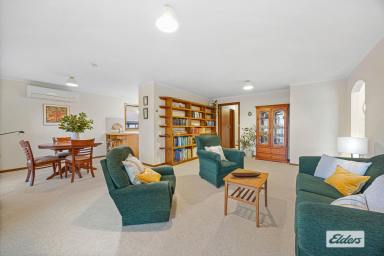 House For Sale - VIC - Stawell - 3380 - Beautifully Maintained Family Home in Convenient Location  (Image 2)