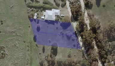 Residential Block For Sale - SA - American River - 5221 - 2 build ready blocks (1100 m2 approx.) 2 min drive to the boat ramp and Pelican Lagoon. Lovely country views. Peace, nature and space.  (Image 2)