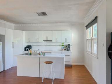 House Leased - VIC - Swan Hill - 3585 - Comfortable 3-Bedroom Home with Space to Enjoy  (Image 2)