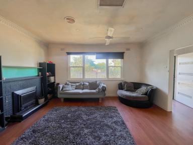 House Leased - VIC - Swan Hill - 3585 - Comfortable 3-Bedroom Home with Space to Enjoy  (Image 2)