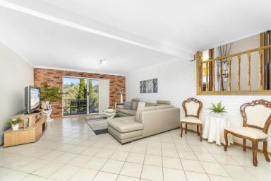 House For Sale - NSW - Cordeaux Heights - 2526 - Split Level Family Home  (Image 2)