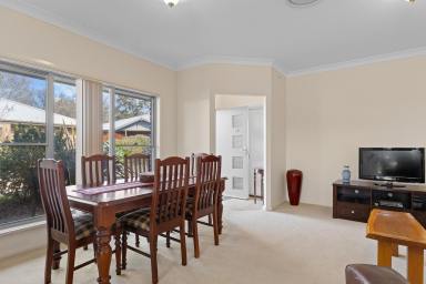 Villa For Sale - NSW - Mudgee - 2850 - QUALITY TWO-BEDROOM VILLA IN SOUGHT-AFTER LOCATION  (Image 2)