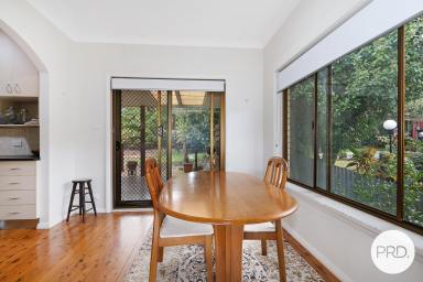 House For Lease - NSW - East Albury - 2640 - IDEALLY LOCATED, BEAUTIFUL HOME  (Image 2)