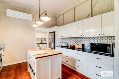 House For Sale - QLD - Laidley - 4341 - Charm & Elegance on Railway Street  (Image 2)