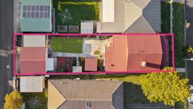 House For Sale - NSW - Lithgow - 2790 - Convenient Living in the Heart of Town  (Image 2)