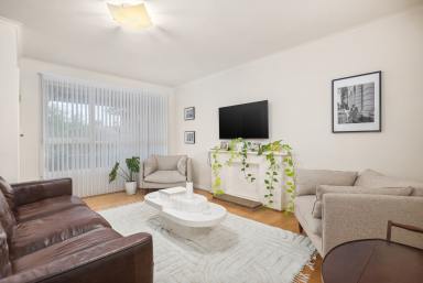Unit For Lease - VIC - Mordialloc - 3195 - AMAZING LOCATION | UPDATED UNIT | QUIET BLOCK  (Image 2)