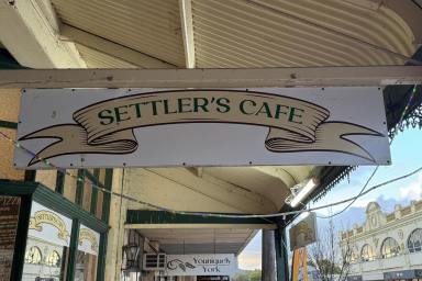 Business For Sale - WA - York - 6302 - Settlers Café – Prime York CBD Location  (Image 2)