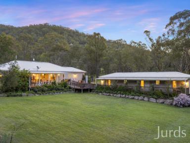 Lifestyle For Sale - NSW - Broke - 2330 - Hunter Moon Country House - $200k+ income plus owners residence  (Image 2)