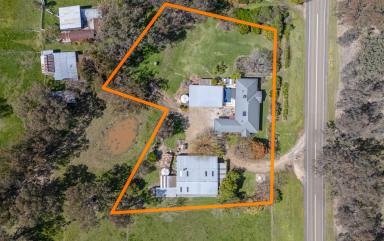House For Sale - VIC - Myrtleford - 3737 - Large Family Home  (Image 2)