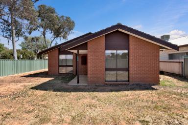 House Sold - VIC - Mildura - 3500 - Renovated 3 bedroom home!  (Image 2)