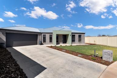 Other (Residential) For Sale - VIC - Red Cliffs - 3496 - 3 year old family home!  (Image 2)