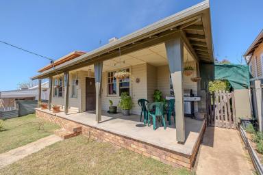 House For Sale - VIC - Ouyen - 3490 - Character three bedroom home!  (Image 2)