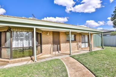 Unit For Sale - VIC - Mildura - 3500 - WEST SIDE GEM  (Image 2)