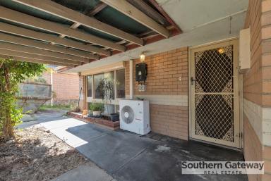 House For Sale - WA - Orelia - 6167 - GREAT OPPORTUNITY IN A CONVENIENT LOCATION  (Image 2)