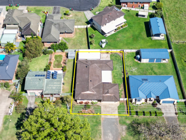 House For Sale - NSW - Grafton - 2460 - ROOM TO LIVE LARGE - GENUINLEY LARGE HOME  (Image 2)