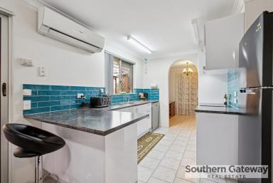 House For Sale - WA - Parmelia - 6167 - BIG ON SPACE, FULL OF FEATURES - YOUR NEXT HOME AWAITS  (Image 2)