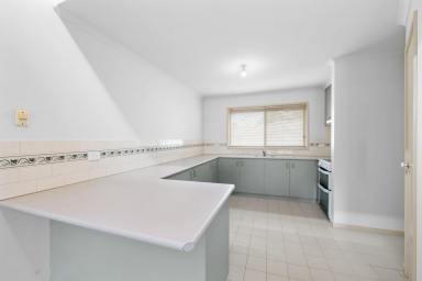 Unit For Sale - VIC - Spring Gully - 3550 - Low-Maintenance Living in Spring Gully  (Image 2)