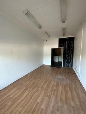 Retail For Lease - NSW - Coniston - 2500 - Coniston Shop Front!  (Image 2)