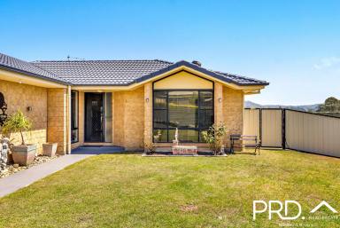 House For Sale - NSW - Kyogle - 2474 - Solid & Spacious Family Home  (Image 2)