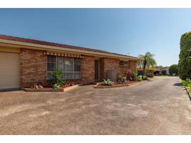 Villa For Sale - NSW - Tuncurry - 2428 - Low-Maintenance Villa in a Quiet Cul-De-Sac  (Image 2)