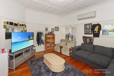 House For Sale - VIC - Horsham - 3400 - Functional Home, Prime Corner Location  (Image 2)