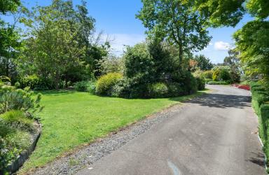 House For Sale - VIC - Tanjil South - 3825 - Magnificent Acreage Lifestyle  (Image 2)