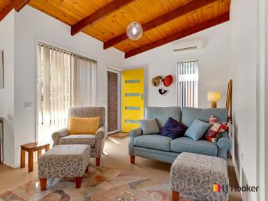 Unit For Sale - NSW - Batemans Bay - 2536 - Coastal Lifestyle, Golf & Relaxed Living  (Image 2)