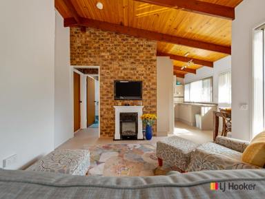 Unit For Sale - NSW - Batemans Bay - 2536 - Coastal Lifestyle, Golf & Relaxed Living  (Image 2)