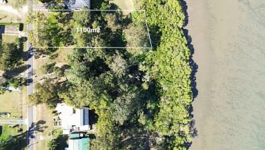Residential Block For Sale - QLD - Macleay Island - 4184 - Waterfront Opportunity Prime 1,100 m2 Block in Sought-After Location  (Image 2)