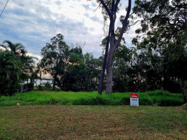Residential Block For Sale - QLD - Macleay Island - 4184 - Waterfront Opportunity Prime 1,100m2 Block in Sought-After Location  (Image 2)
