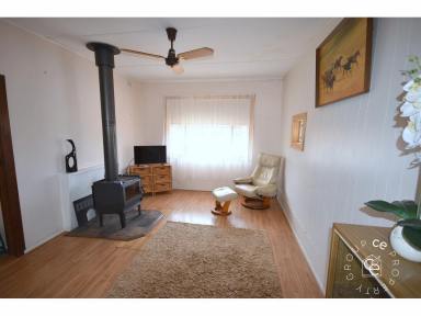 House For Lease - SA - Mannum - 5238 - Quaint & Comfortable Home with Separate Living   (Image 2)