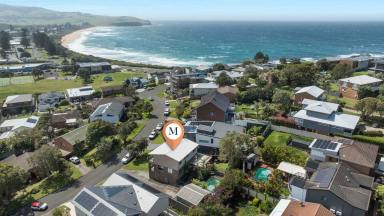House For Sale - NSW - Gerringong - 2534 - Coastal Charm with Endless Potential  (Image 2)