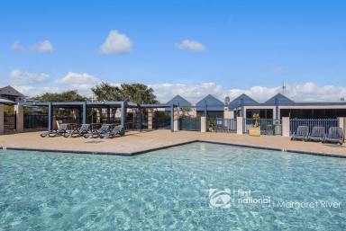 Unit For Sale - WA - Gnarabup - 6285 - BEACH UNIT - BEST BUY AT THE BEACH $275,000  (Image 2)