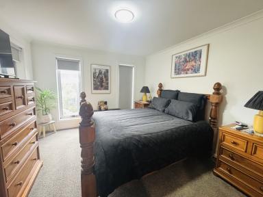 Unit For Sale - TAS - Park Grove - 7320 - Prestigious West Burnie Unit  (Image 2)